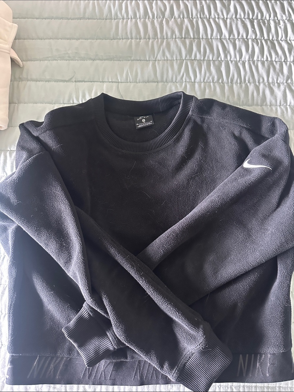 Cropped NIKE PULLOVER SZ M